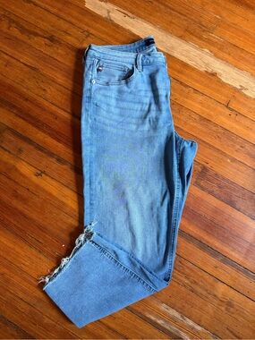 Tommy Hilfiger Tribeca Distressed Straight Ankle Jeans 12 Light Wash